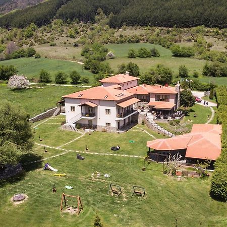 Κτήμα Γιαννιώτη Giannioti Estate Hotell Vlásti Eksteriør bilde